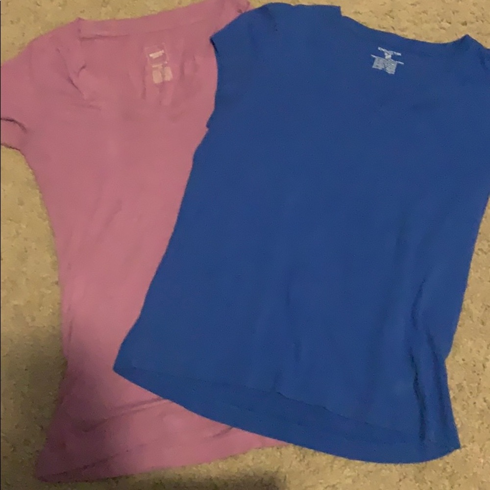 2 for 7 v neck t shirts XS and M